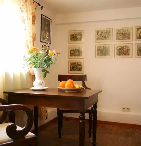 Gaestehaus Cheval Blanc *