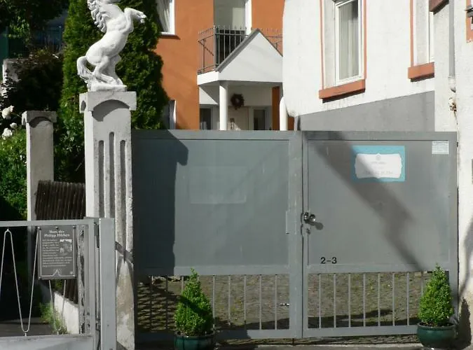 Gaestehaus Cheval Blanc